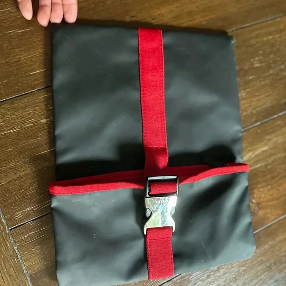 Prada Stella Luna toiletries bag - Picture 4 of 14